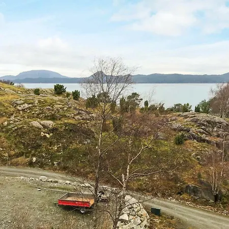 Holiday * Skånevik